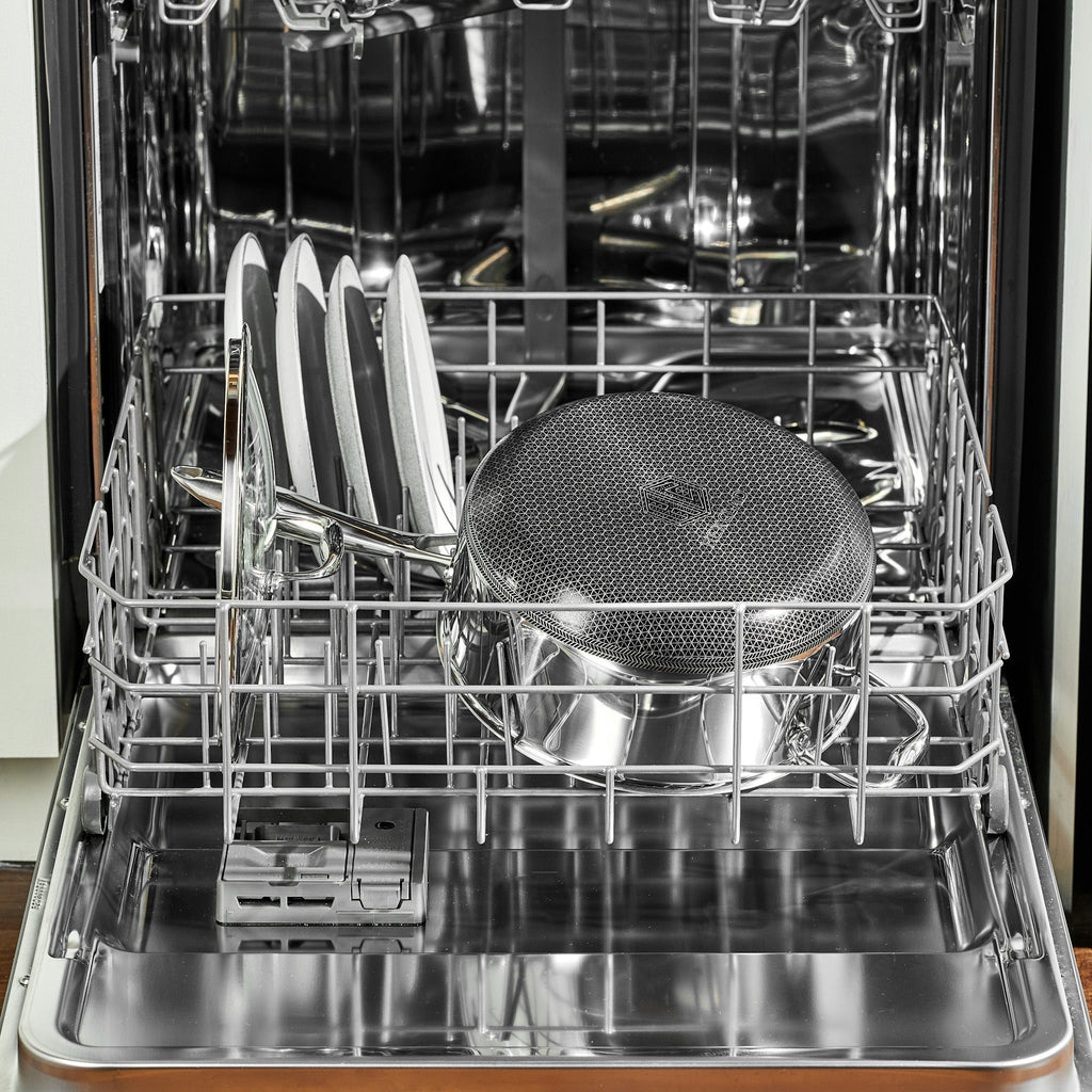 Hybrid Saucepan With Lid, 3-Qt