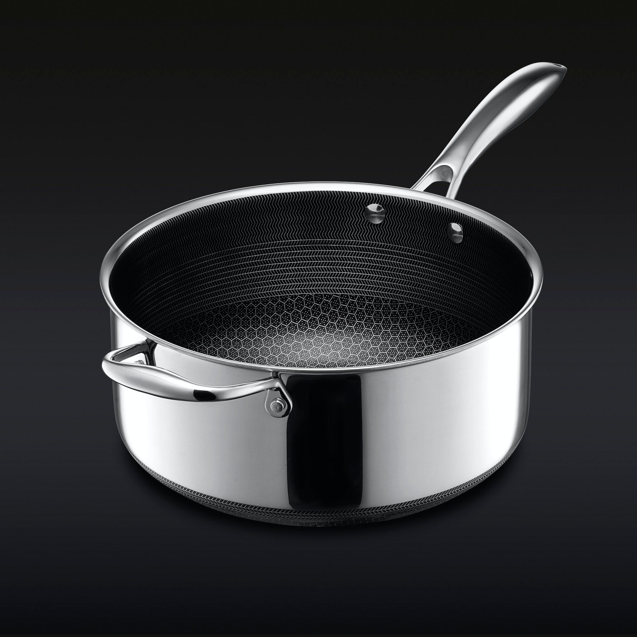 Hybrid Saucepan with Lid, 5-Qt